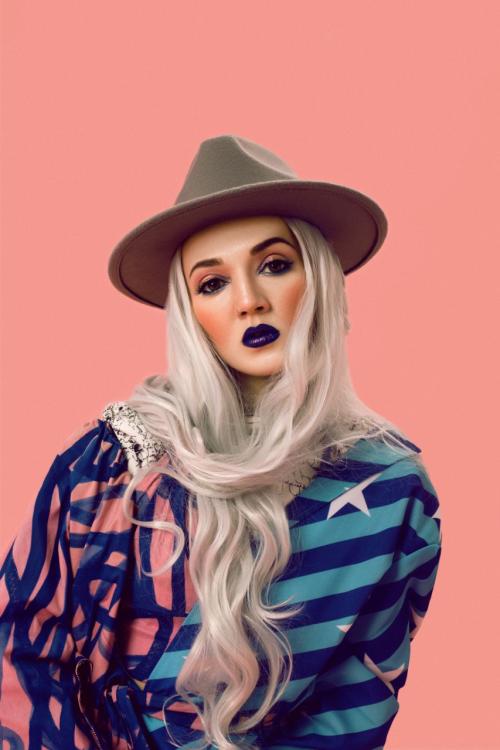 Galactic Pop-Art Cowgirl - фото 2