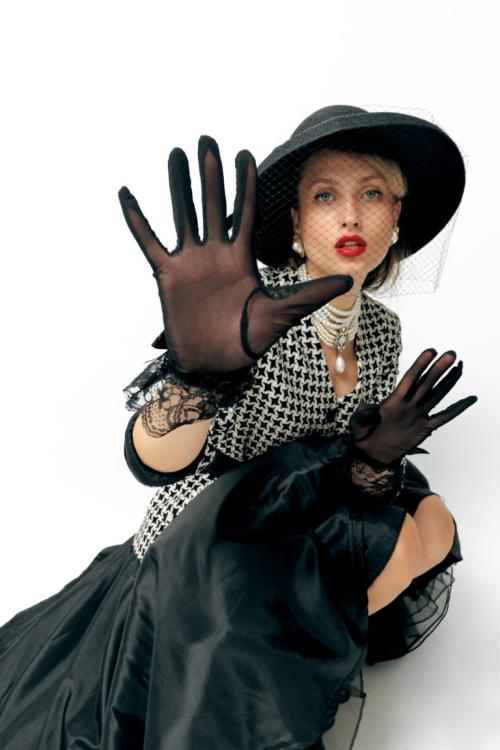 Monochrome Swan Elegance - фото 2