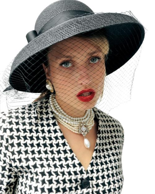 Monochrome Swan Elegance - фото 3